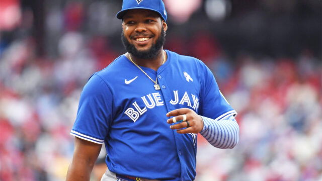 Vladimir Guerrero Jr. es felicitado por Luis Abinader luego de su actuación en la Serie Mundial