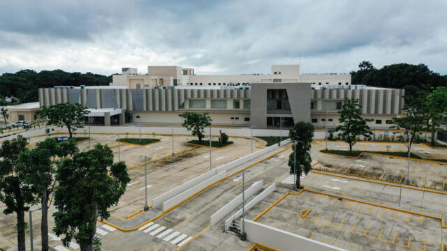 Gobierno inaugura el Hospital Regional Universitario en SFM
