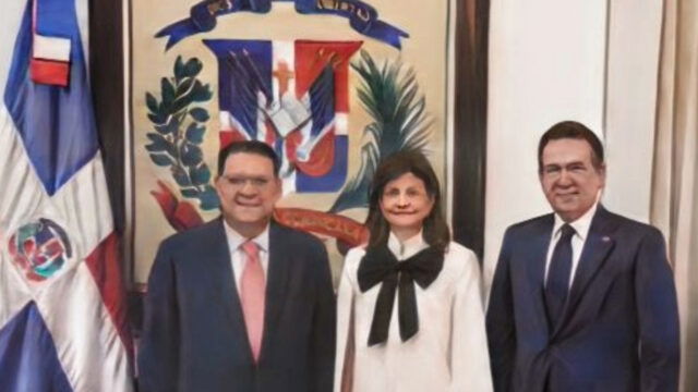 Eduardo Sanz Lovatón asume como Ministro de Industria y Comercio con meta de convertir a RD en centro logístico regional