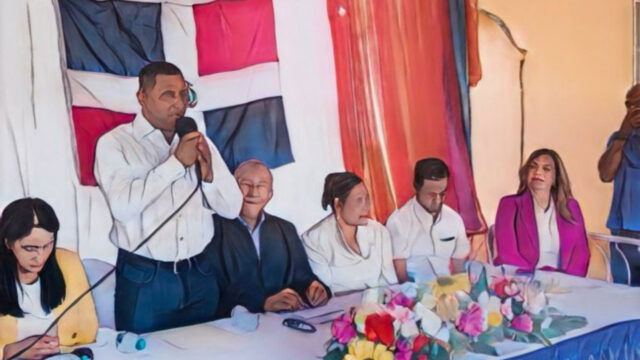 Gobierno dominicano entrega más de 85 millones de pesos para obras de infraestructura en Azua