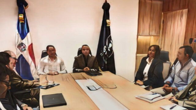 SNS y SeNaSa acuerdan alianza estratégica para mejorar eficiencia y sostenibilidad de la Red Pública