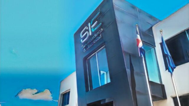 Revolución solar en RD: Nuevo reglamento elimina trabas y aumenta beneficios para usuarios de paneles solares.