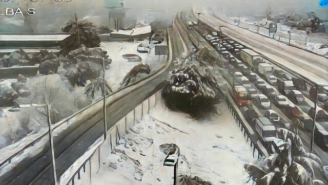 El mundo al revés: Nieve en Teotihuacán y Miami se congela en un invierno sin precedentes.