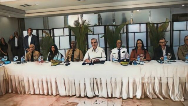 Abinader evalúa metas y nuevas tácticas en el Palacio de la Policía Nacional