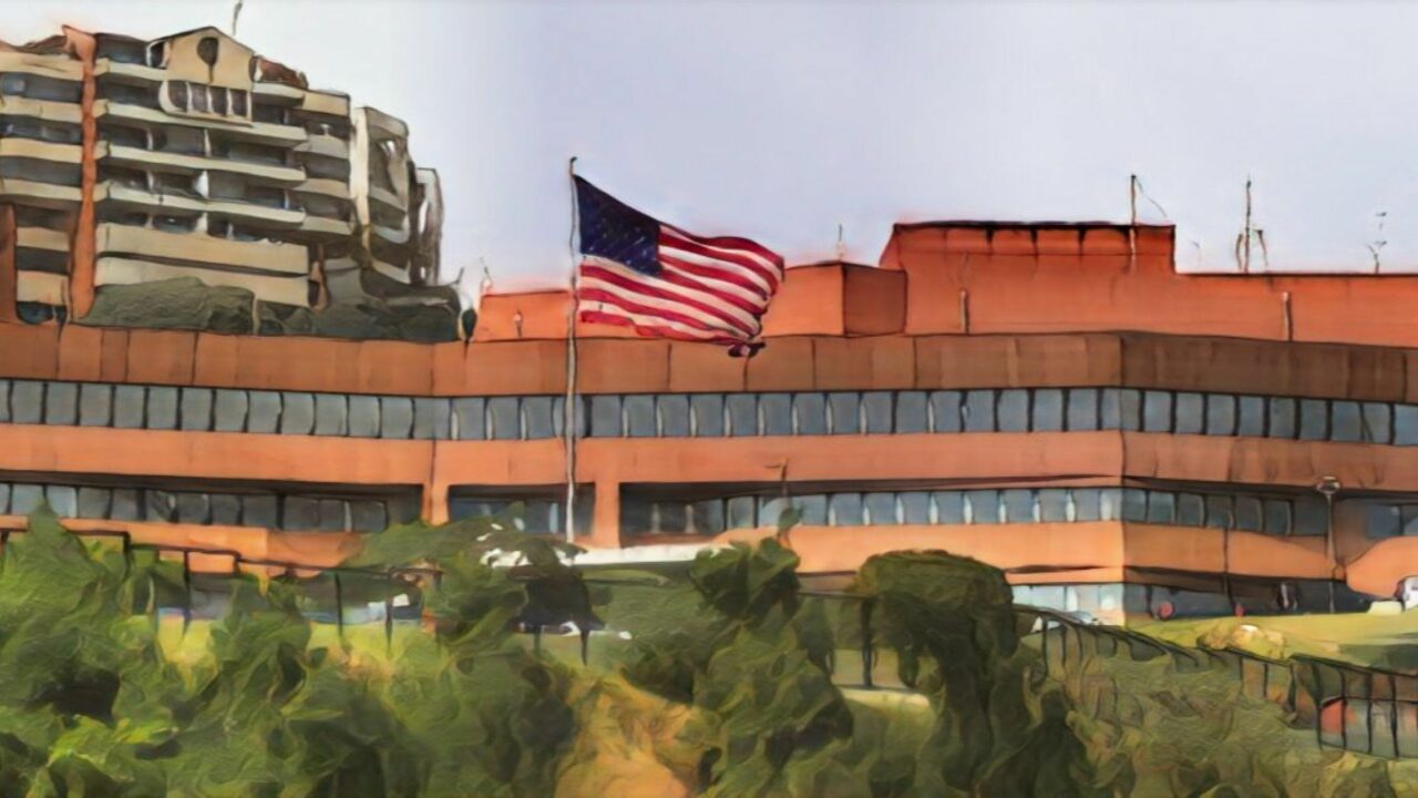 EE. UU. reabre oficialmente su embajada en Caracas tras siete años de cierre