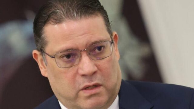 Pacto de Estado: Gobierno contacta a Leonel y Danilo ante la crisis del petróleo.