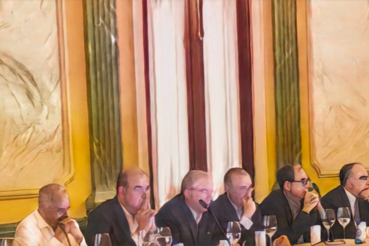 Pacto por la Estabilidad: Gobierno y empresarios acuerdan frenar alzas en la canasta básica