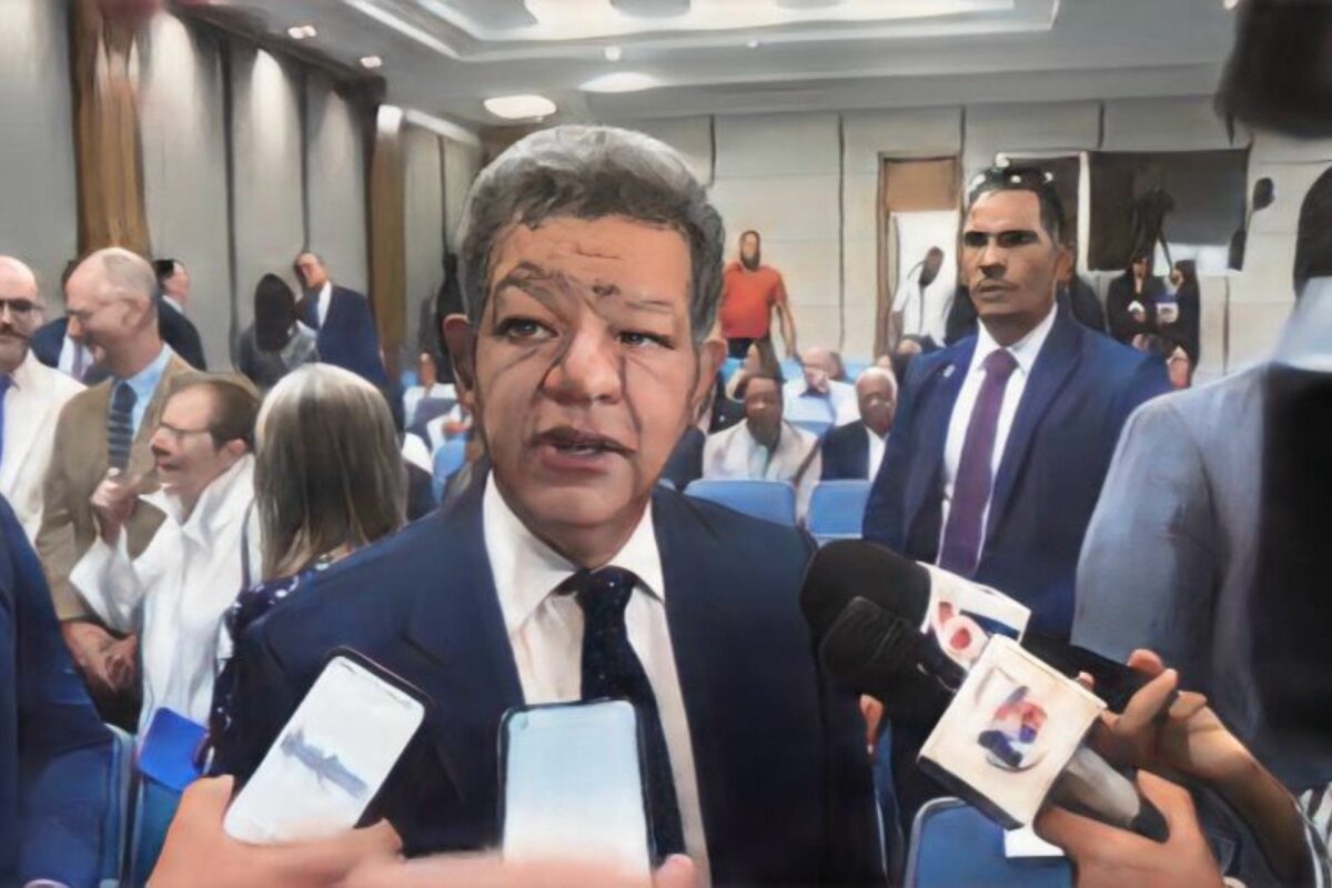 Leonel Fernández en Santiago: «Hubo una reacción tardía ante las lluvias»