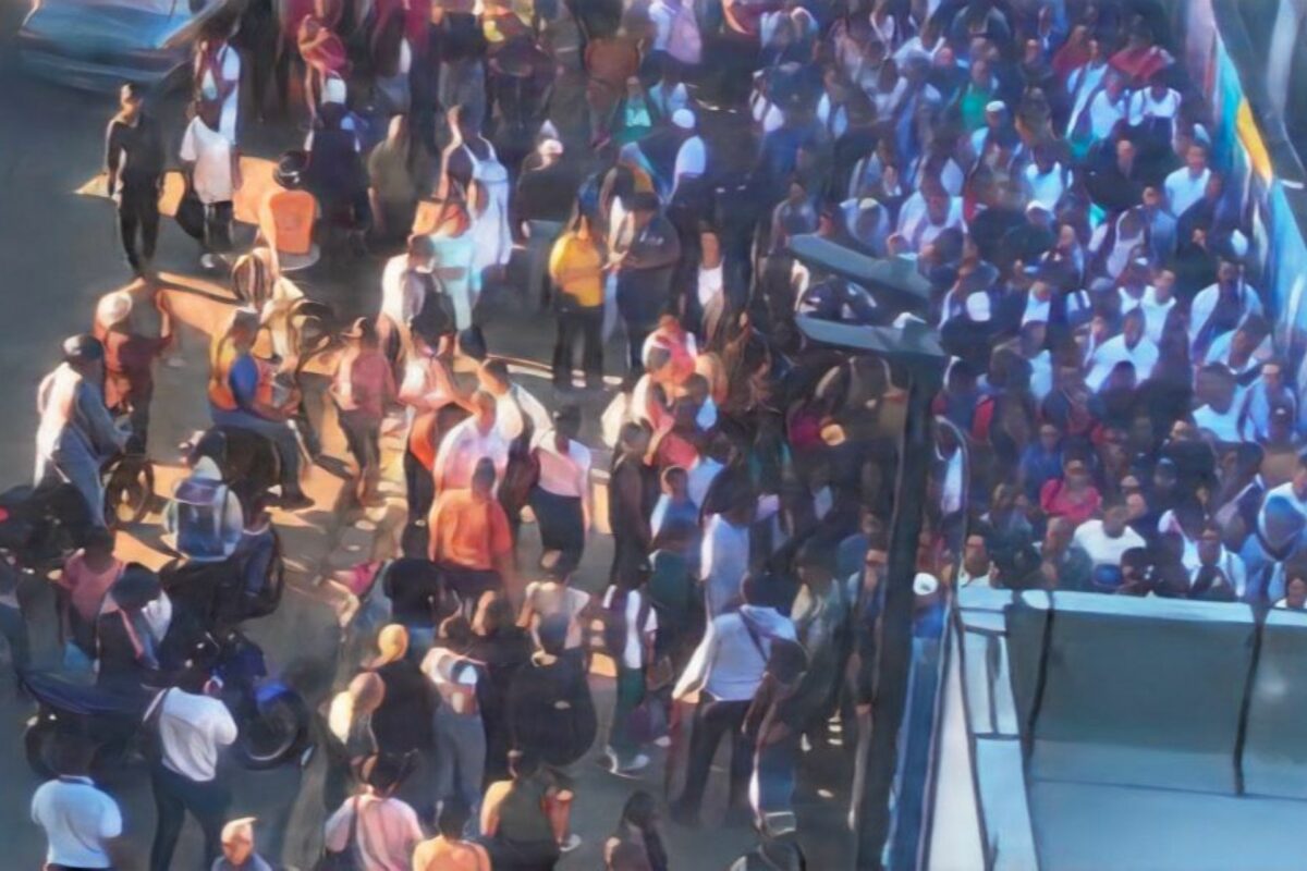 Lunes de Caos: Fallas en Metro y Teleférico paralizan a Santo Domingo