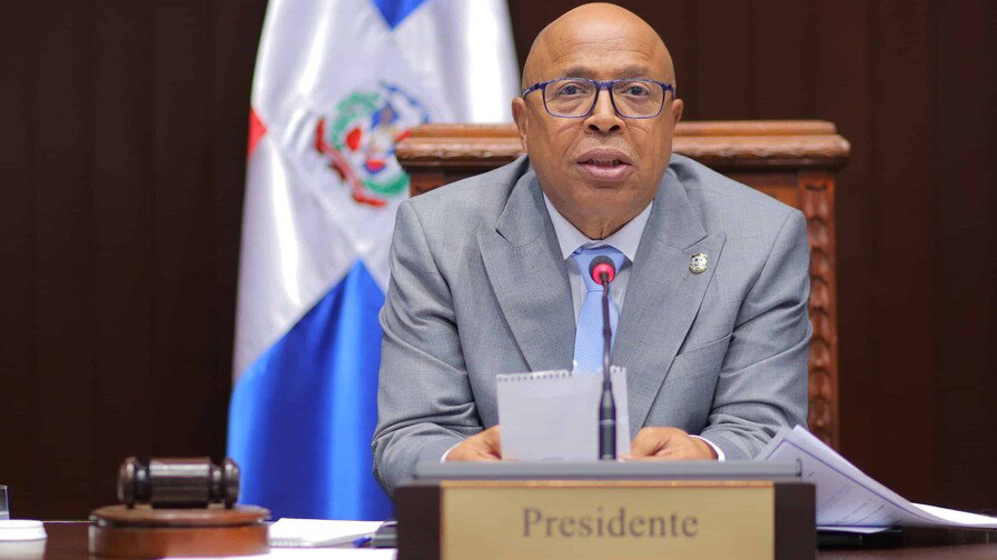 Senadores exigen a Pacheco «agilizar» la Reforma Laboral