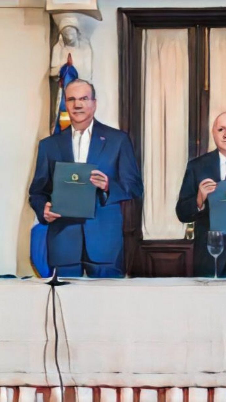Poder Ejecutivo y FINJUS firman alianza estratégica para modernizar el ordenamiento jurídico y blindar la institucionalidad