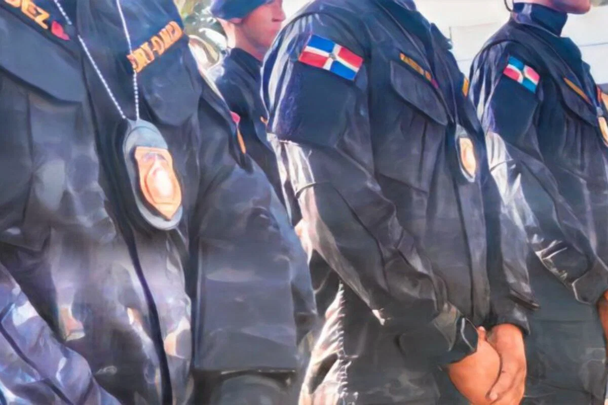 Más de 600 agentes de la DNCD son ascendidos bajo el nuevo Reglamento de Carrera