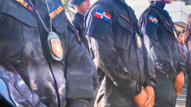 Más de 600 agentes de la DNCD son ascendidos bajo el nuevo Reglamento de Carrera