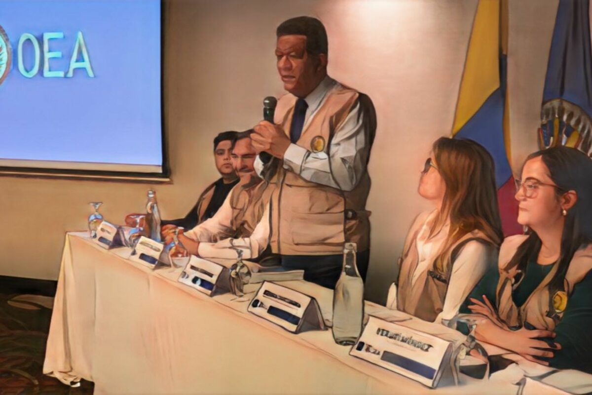 Leonel Fernández elogia el civismo en Colombia y llama al diálogo político de cara a la segunda vuelta