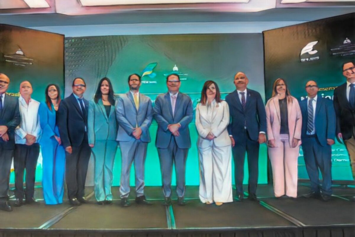 Ministro Sanz Lovatón destaca unificación histórica y modernización del Registro Mercantil