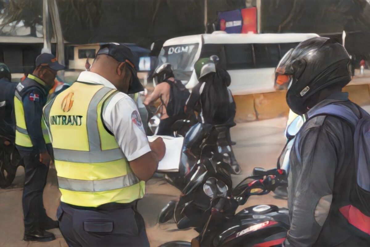 Operativo del Intrant revela falta de control en paradas de motoconchos y el uso de la actividad como pantalla delictiva