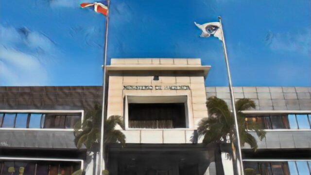 Gobierno busca recaudar hasta RD$50,000 millones con nuevos impuestos a grandes ingresos y alivios a la clase media
