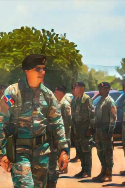 Comandante del Ejército supervisa unidades militares en la Carretera Internacional y la frontera norte