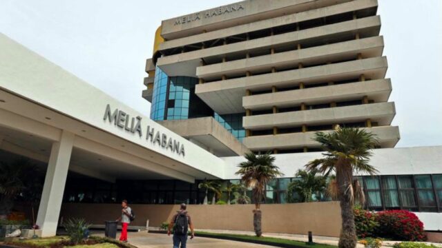 Meliá anuncia el cese total de sus operaciones en Cuba a partir de este viernes por el bloqueo de Estados Unidos