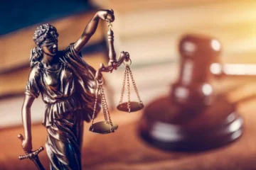 La Consultoría Jurídica difunde la versión unificada del Código Penal actualizada con la Ley 44-26