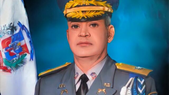 El presidente Luis Abinader nombra a Ernesto Rodríguez García como director de la Policía Nacional