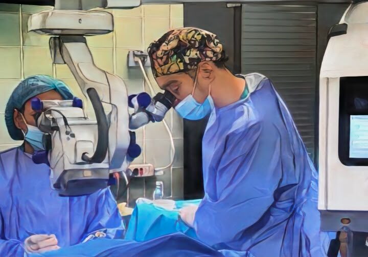 El Hospital Salvador B. Gautier marca un hito médico con su primer trasplante de córnea exitoso