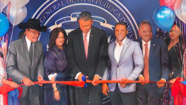 El Bronx estrena la primera oficina consular oficial de República Dominicana autorizada por EE. UU