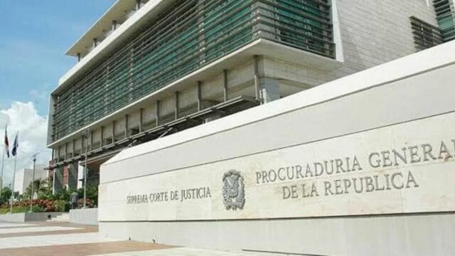 Operación Cobra 2.0-A: Se entrega gastroenteróloga implicada en el entramado de corrupción del SeNaSa