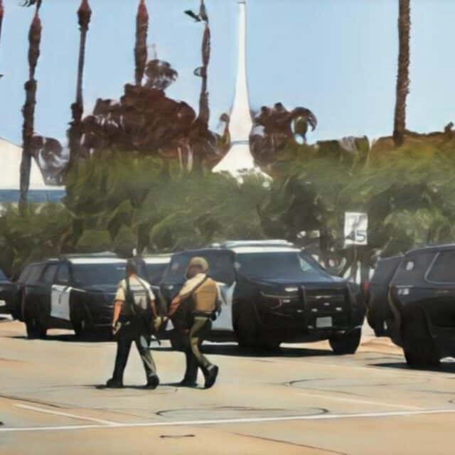 Acusan a una adolescente de complicidad y conspiración en el tiroteo contra una mezquita en San Diego