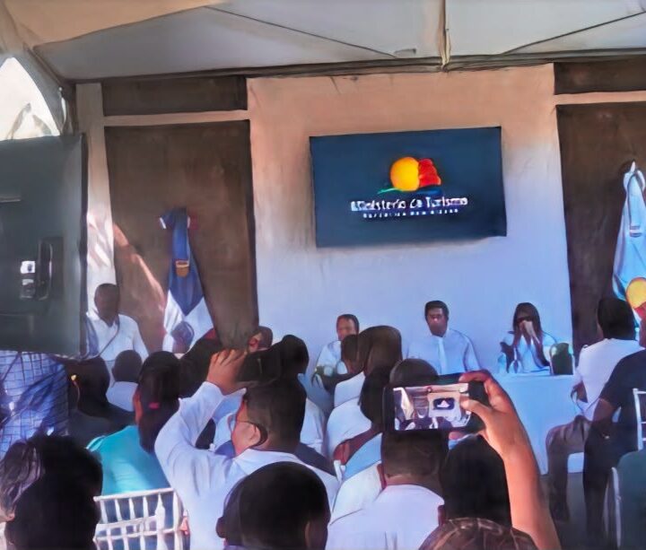 Turismo invierte más de RD$168 millones en la reconstrucción de vías en Maimón, Puerto Plata